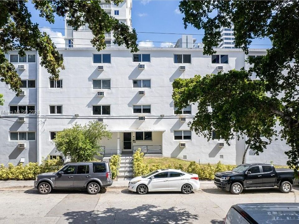 1st image of 143 SW 9th St APT 210