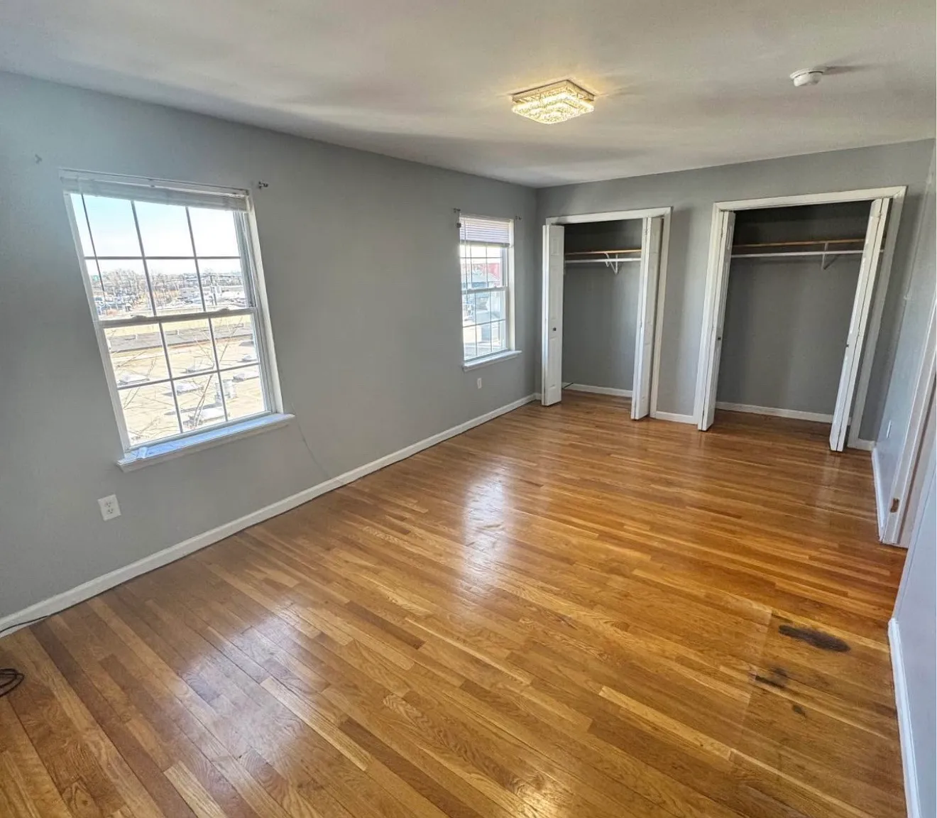 80 Randolph Ave — Photo 3