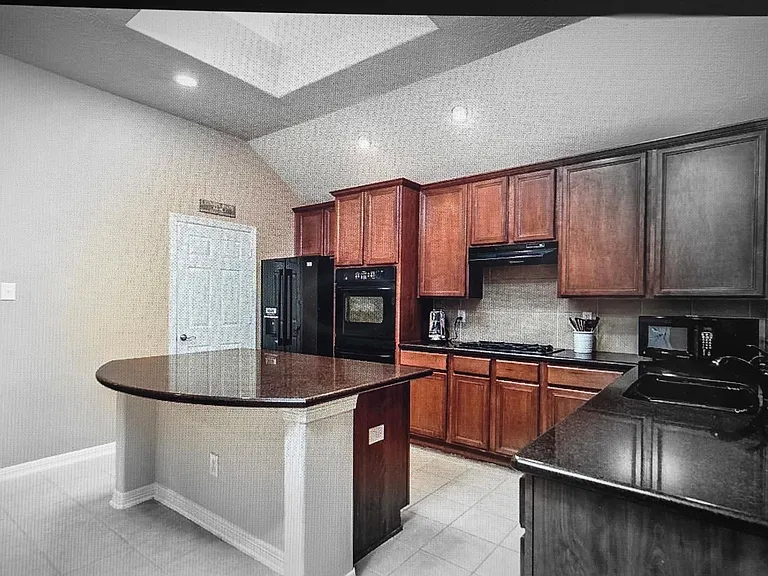 17507 N Riata Lake Dr — Photo 7