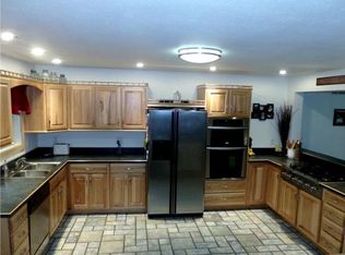 4021 E 1550th Rd, Martinsville, IL 62442
