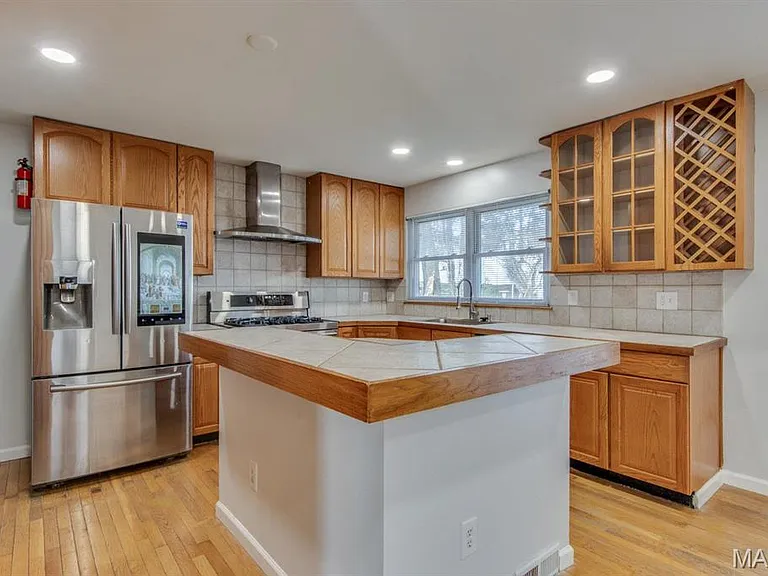 359 Palermo Dr — Photo 13