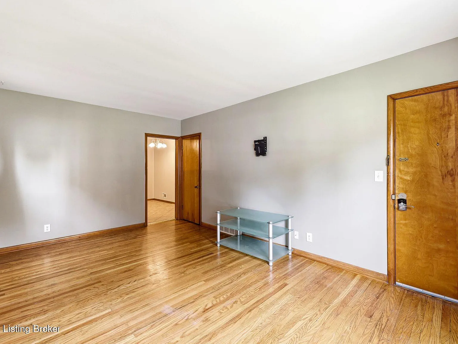 1 bed, 1.0 bath, 900 sqft, $1,100 — Photo 4
