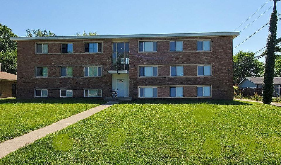 2nd image of 3825 N Whittier Pl APT 10