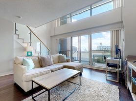 100 Western Battery Rd W