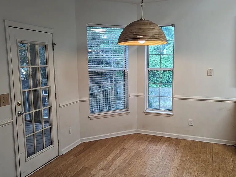 3320 Cedar Creek Ct — Photo 7