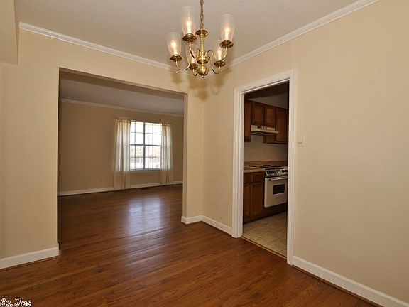 5th image of 2511 N University Ave