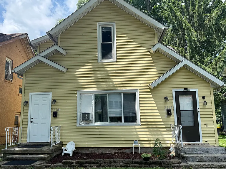 3114 Thompson Ave — Photo 1