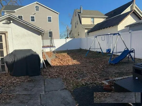 501 Lincoln Ave, Ridgefield, NJ 07657