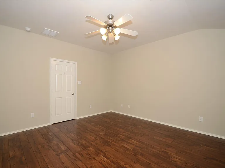 5606 Claybeck Ln — Photo 18