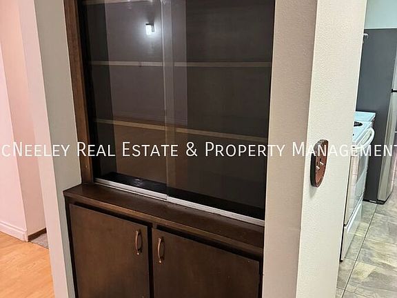 3rd image of 5238 SE 33rd Ave