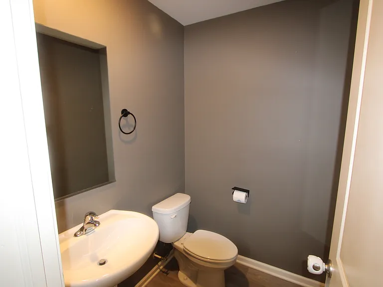 2241 Sassafras Way #C — Photo 7