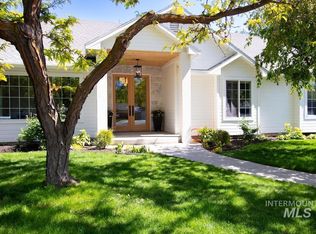 2801 E Red Tail Ct, Eagle, ID 83616