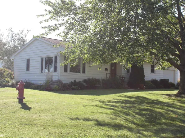 606 N Davis St, Bloomfield, IA 52537