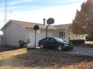 197 NE 100th Rd, Harper, KS 67058