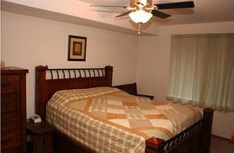 5th image of 8707 1st Pl NE