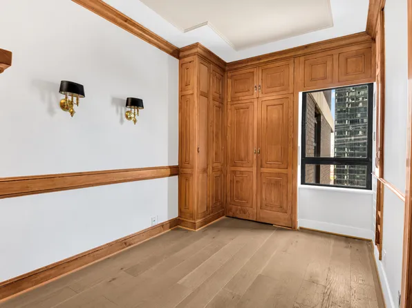 425 East 58th Street image 8 of 18
