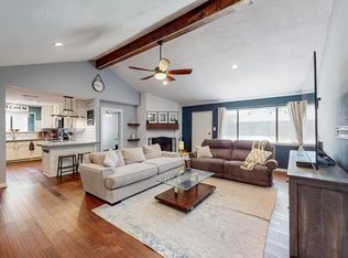 2800 Edgewood Ln, Bedford, TX 76021