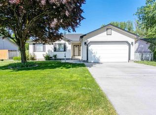 1560 NE 12th St, Benton City, WA 99320