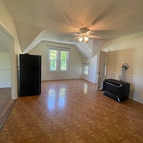 709 Maple St #3 — Photo 4