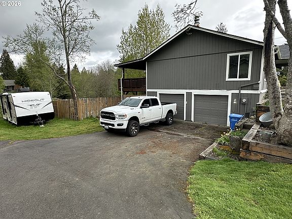 3rd image of 613 Olson Rd