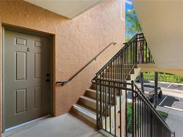 1170 Reserve Way APT 205, Naples, FL 34105