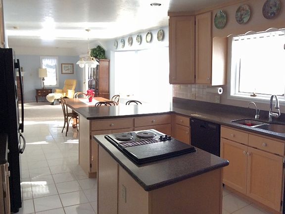 3rd image of 425 Faith Dr