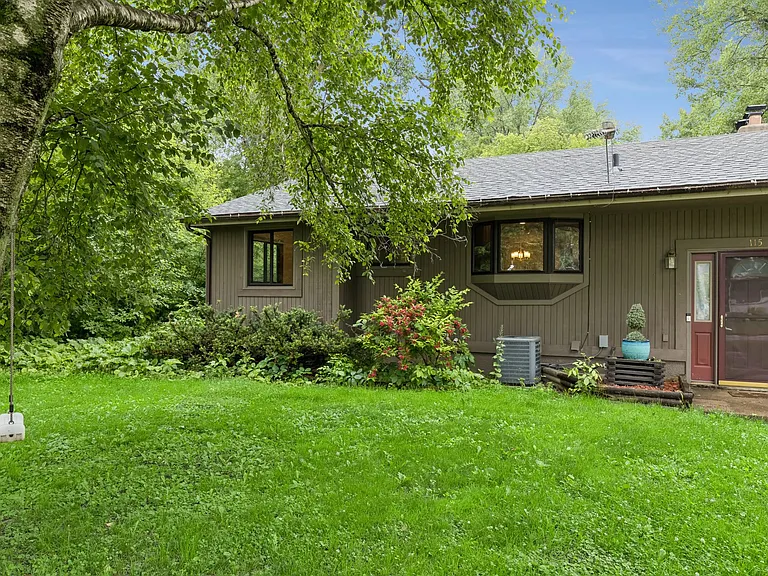 115 Peninsula Rd #1 — Photo 1