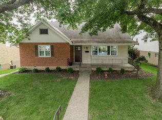 70 Azalea Ter, Fort Thomas, KY 41075