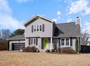 1809 Whisperwood Way NW, Huntsville, AL 35806