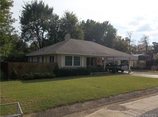 208 Jamestown St, Tahlequah, OK 74464