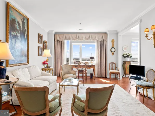 10 E Lee St Unit 804, Baltimore, MD 21202