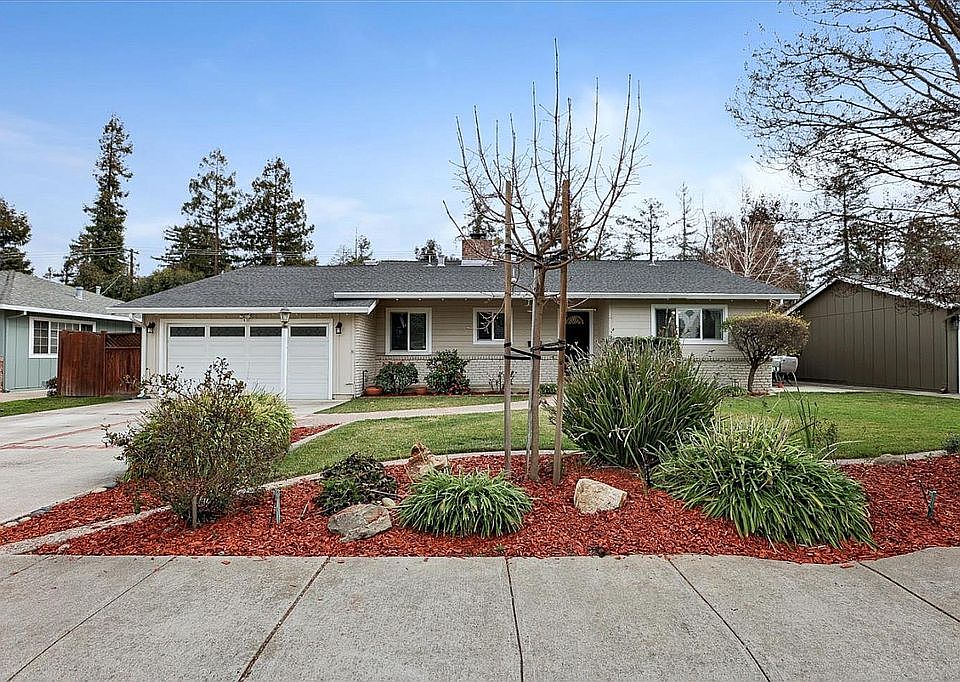 1st image of 920 Almarida Dr