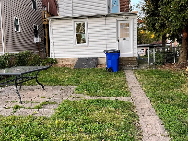 346 Cherry St — Photo 2