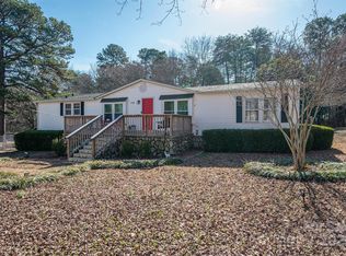 1762 Tomes Rd, Lincolnton, NC 28092