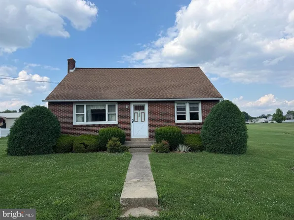204 S Sheridan Rd, Newmanstown, PA 17073