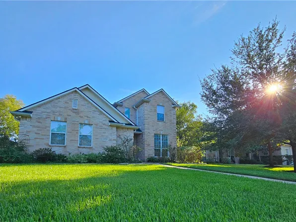 2201 Rockingham Loop, College Station, TX 77845