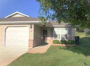 106 Spring Dr, Union, MO 63084