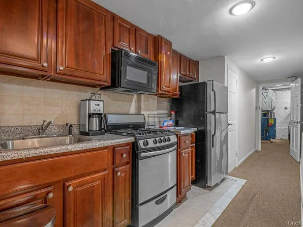 2433 Young Ave #B, Bronx, NY 10469