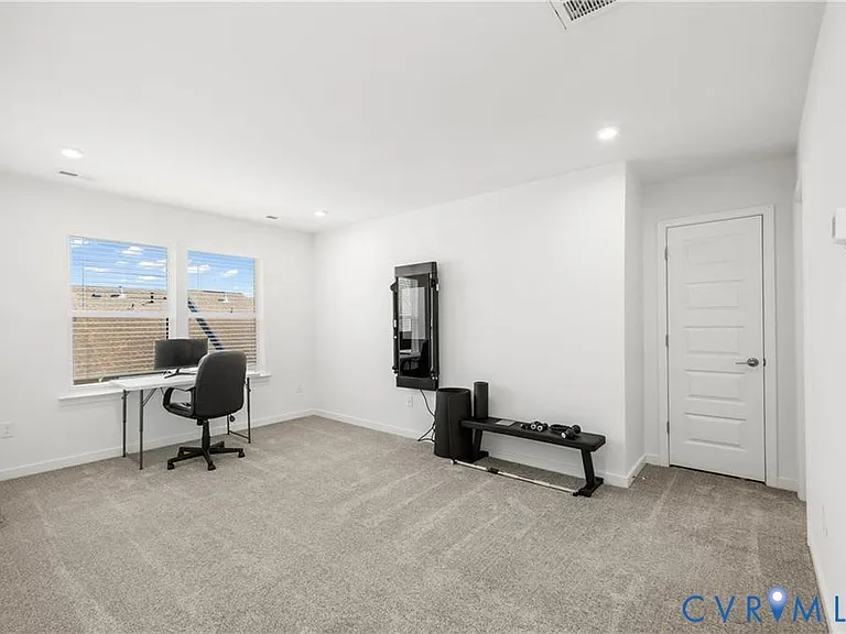 12221 Dutch Elm Cir — Photo 12