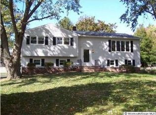 12 Ann St, Colts Neck, NJ 07722