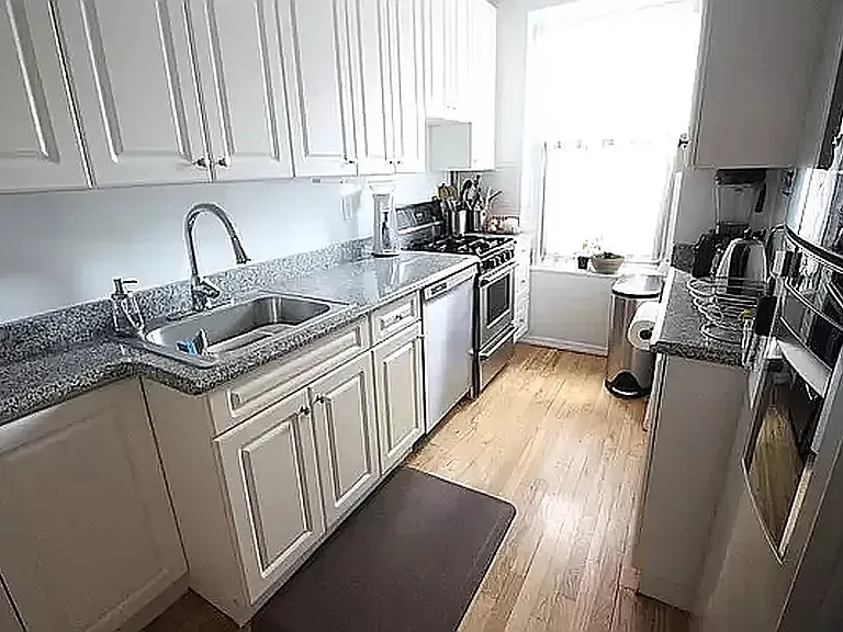508 W 112th St #7A — Photo 13