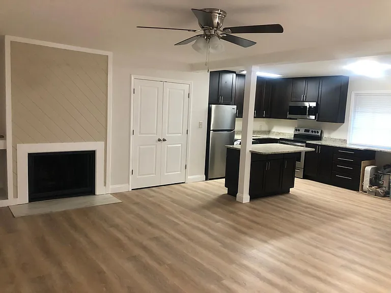 1439 Fernwood Glendale Rd #B — Photo 6