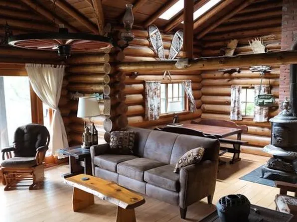 14 Lofty Q Road, Greenville, ME 04441