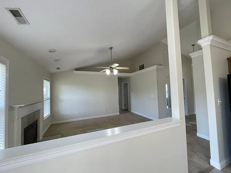 1417 Shining Armor Ln — Photo 6