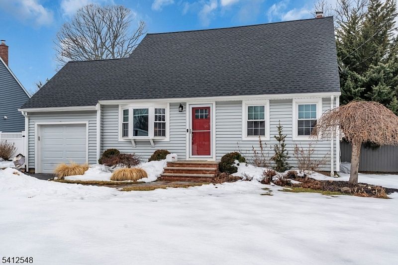 1st image of 39 Waldon Rd