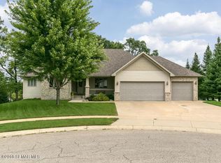 1545 Monterey Ln SW, Rochester, MN 55902