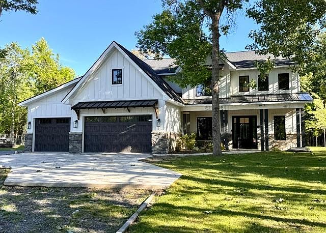 1st image of 305 Shorewood Dr