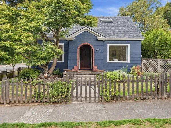 6103 NE Davis St, Portland, OR 97213