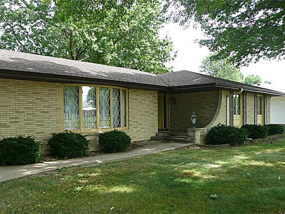 2nd image of 505 S Park Lane Dr