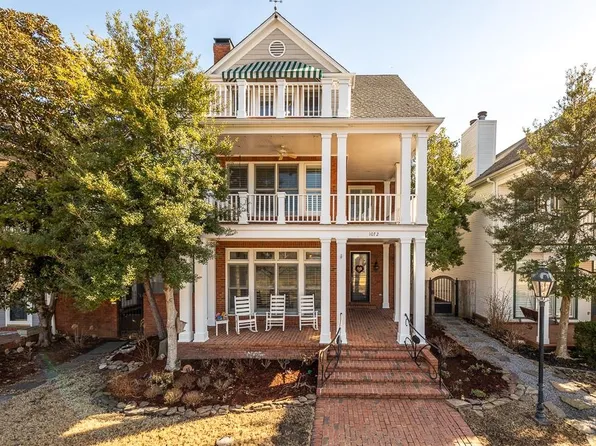 1072 Island Dr, Memphis, TN 38103